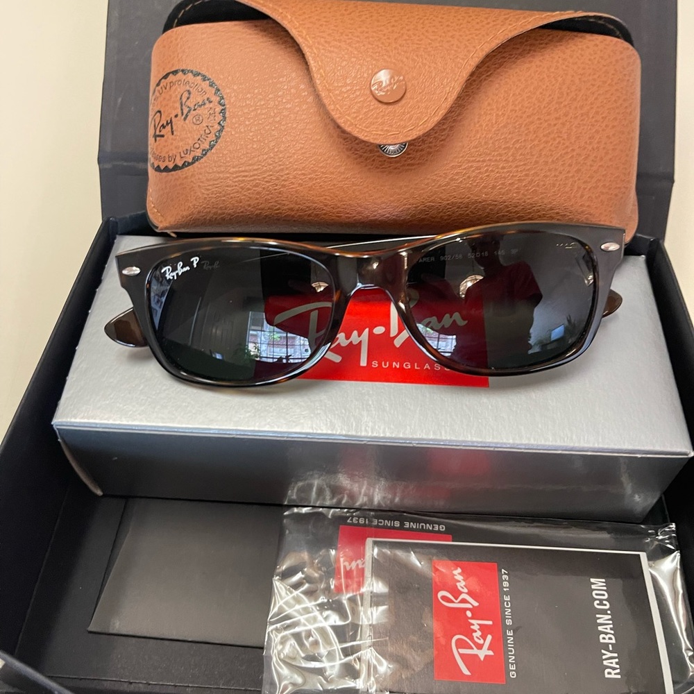 Ray Ban Sunglasses - Authentic Wayfarer Classic